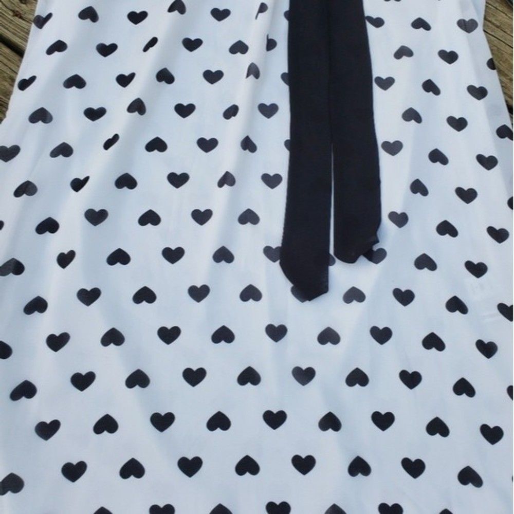 NWT New York & Company White and Black Hearts Women's Shift Dress - Picture 11 of 16